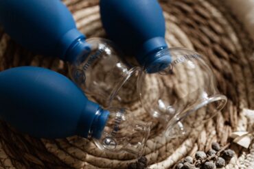 Wie jarig is…..Trakteert!